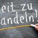 Es gibt kein Versuchen!  Vergessen Sie den Satz: "Ich werde es versuchen..." So etwas wie Versuchen gibt es  nicht, das ist nur ein anderer Ausdruck dafür, dass man es nicht tun wird. Es gibt nur  "tun" oder "nicht tun". Wenn Sie etwas tun werden, dann tun Sie es mit vollem Einsatz  und nicht bloß um zu versuchen. Geben Sie alles und die Welt wir Ihnen geben, was Sie  verlangen. Tun Sie es einfach!  „Tu es oder tu es nicht,  aber höre auf, es zu versuchen.“  Zen-Weisheit